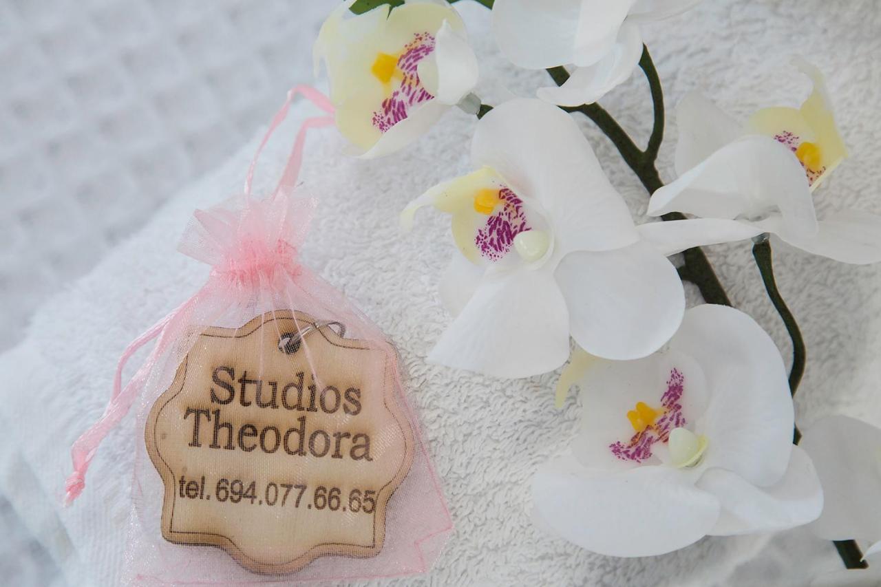 Theodora Rooms 포로스타운 외부 사진